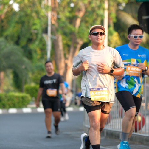 Race photo from SURABAYA ISOPLUS MARATHON 2026