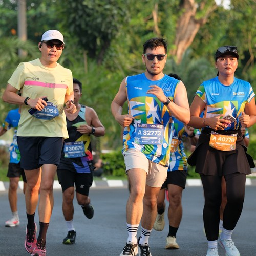 Race photo from SURABAYA ISOPLUS MARATHON 2026
