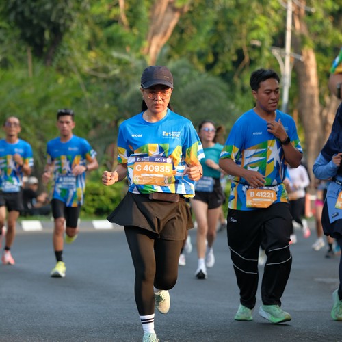 Race photo from SURABAYA ISOPLUS MARATHON 2026