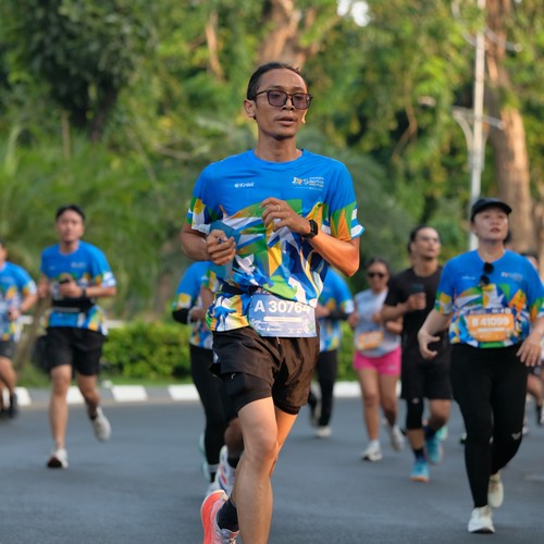 Race photo from SURABAYA ISOPLUS MARATHON 2026