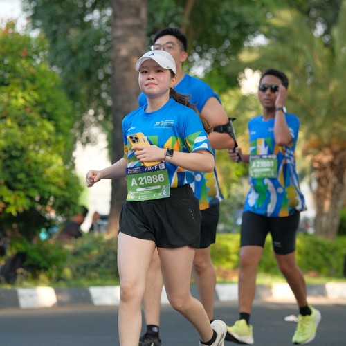 Race photo from SURABAYA ISOPLUS MARATHON 2026