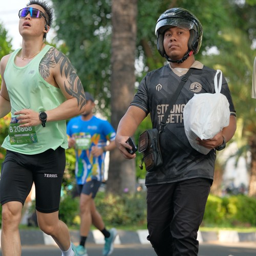 Race photo from SURABAYA ISOPLUS MARATHON 2026