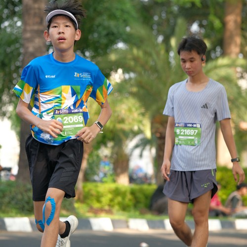 Race photo from SURABAYA ISOPLUS MARATHON 2026