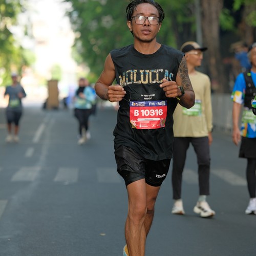 Race photo from SURABAYA ISOPLUS MARATHON 2026