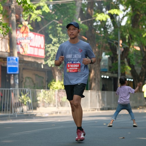 Race photo from SURABAYA ISOPLUS MARATHON 2026