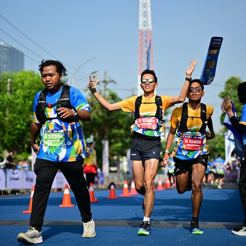 Race photo from SURABAYA ISOPLUS MARATHON 2026