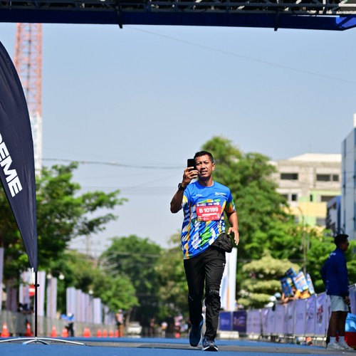 Race photo from SURABAYA ISOPLUS MARATHON 2026