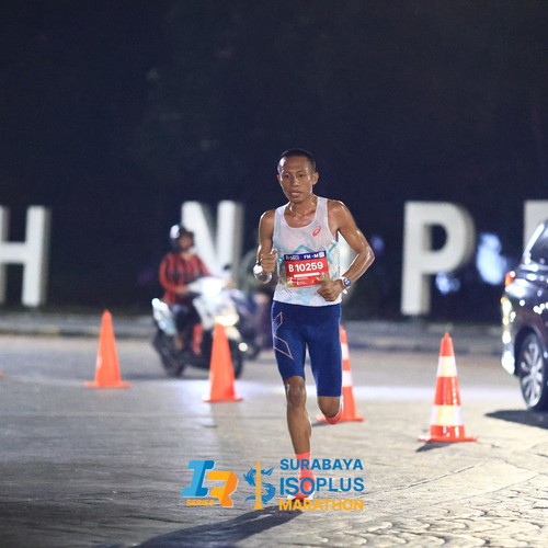Race photo from SURABAYA ISOPLUS MARATHON 2026