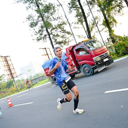 Race photo from BOGORUN 2026