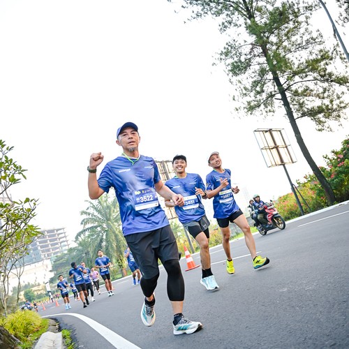 Race photo from BOGORUN 2026