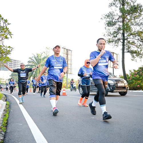 Race photo from BOGORUN 2026