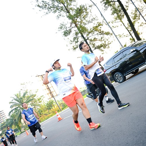 Race photo from BOGORUN 2026