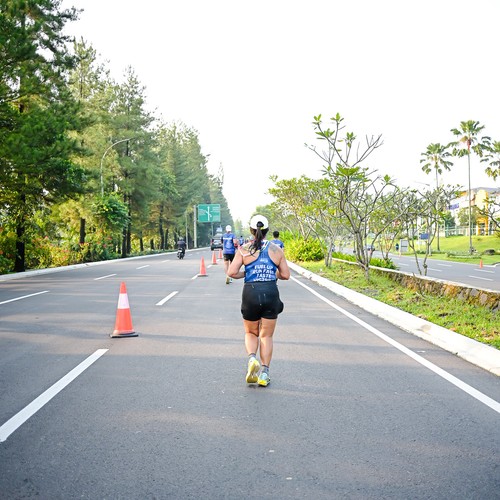 Race photo from BOGORUN 2026