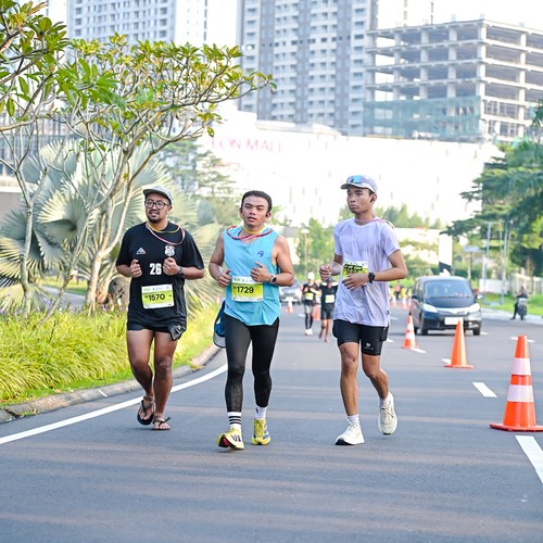 Race photo from BOGORUN 2026
