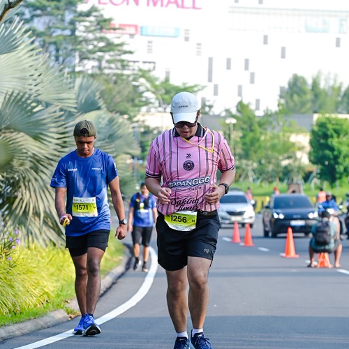 Race photo from BOGORUN 2026