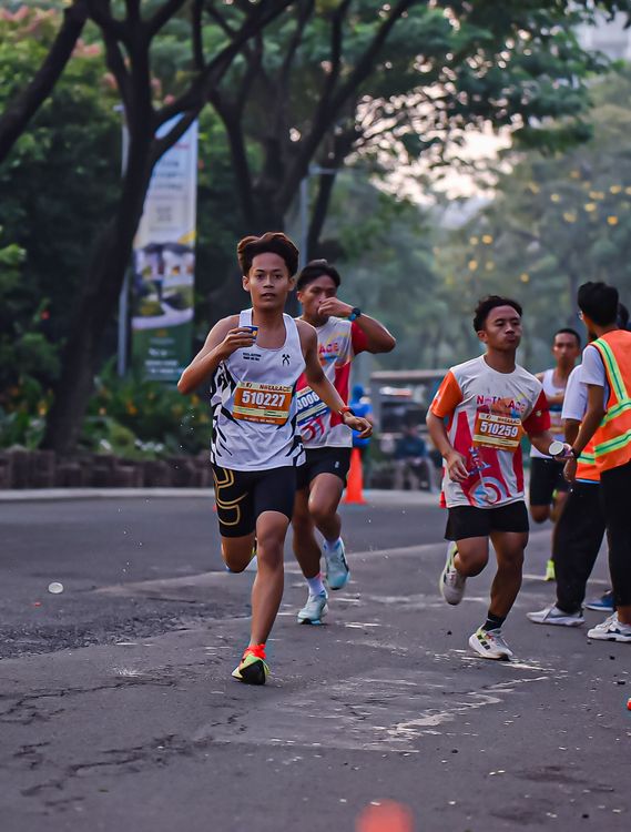 Race photo from NOTARACE 2025