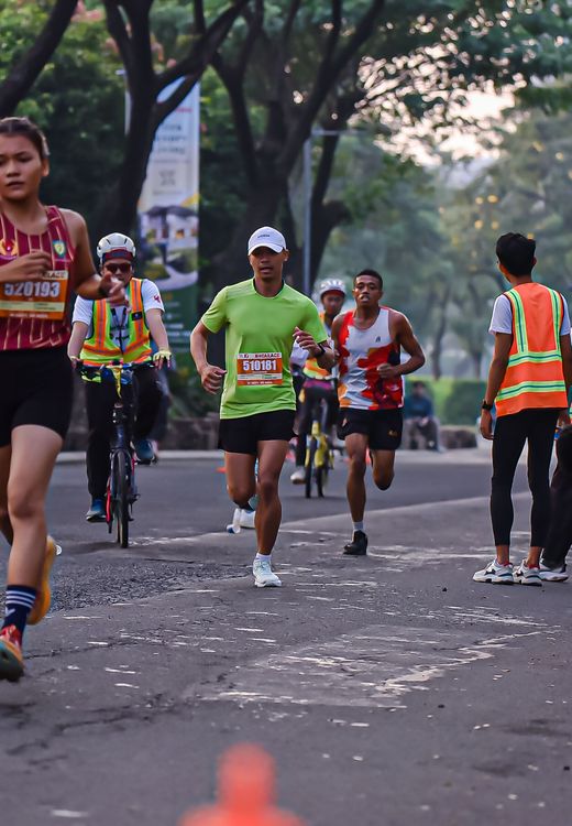 Race photo from NOTARACE 2025