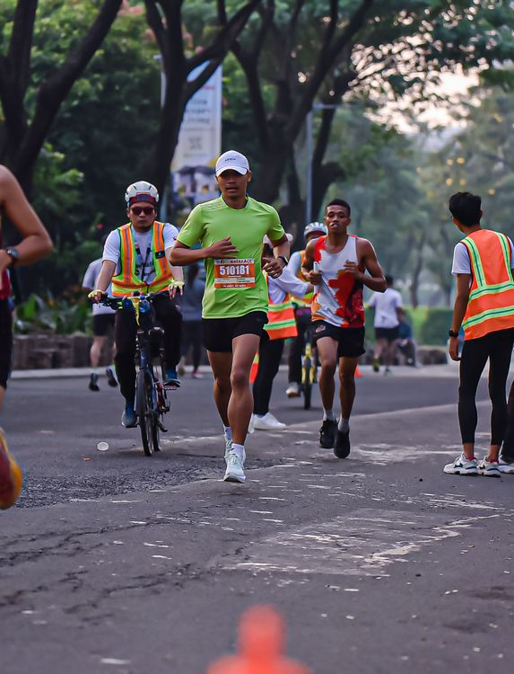 Race photo from NOTARACE 2025