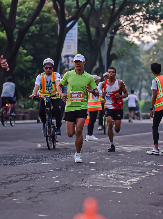 Race photo from NOTARACE 2025