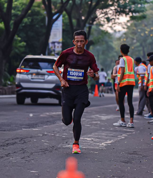 Race photo from NOTARACE 2025