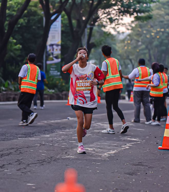 Race photo from NOTARACE 2025