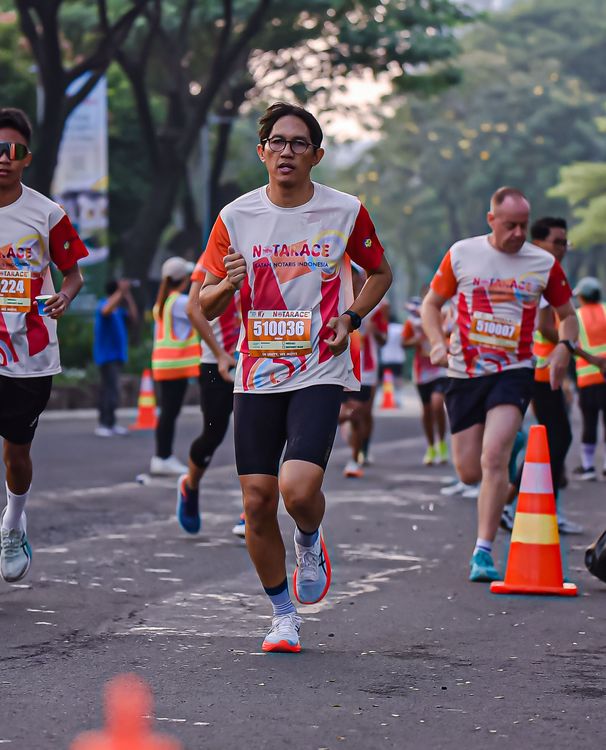 Race photo from NOTARACE 2025