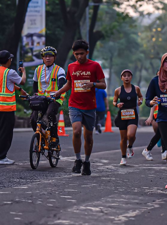 Race photo from NOTARACE 2025