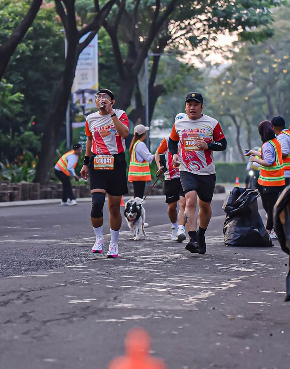 Race photo from NOTARACE 2025