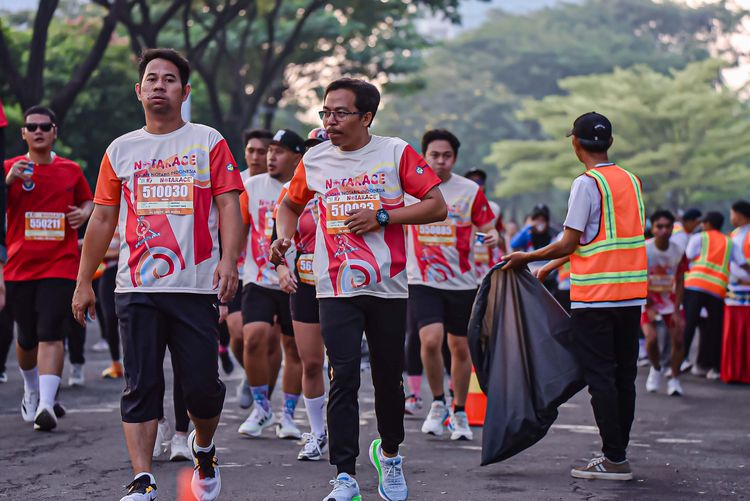 Race photo from NOTARACE 2025