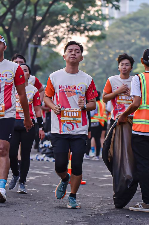 Race photo from NOTARACE 2025