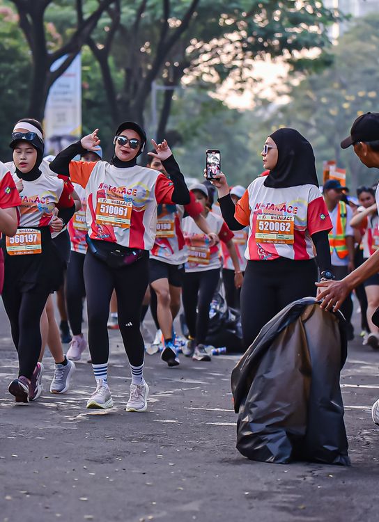 Race photo from NOTARACE 2025