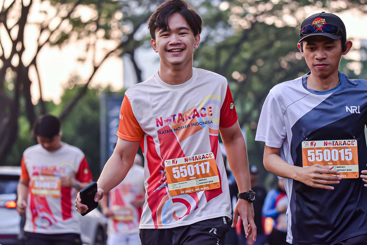 Race photo from NOTARACE 2025