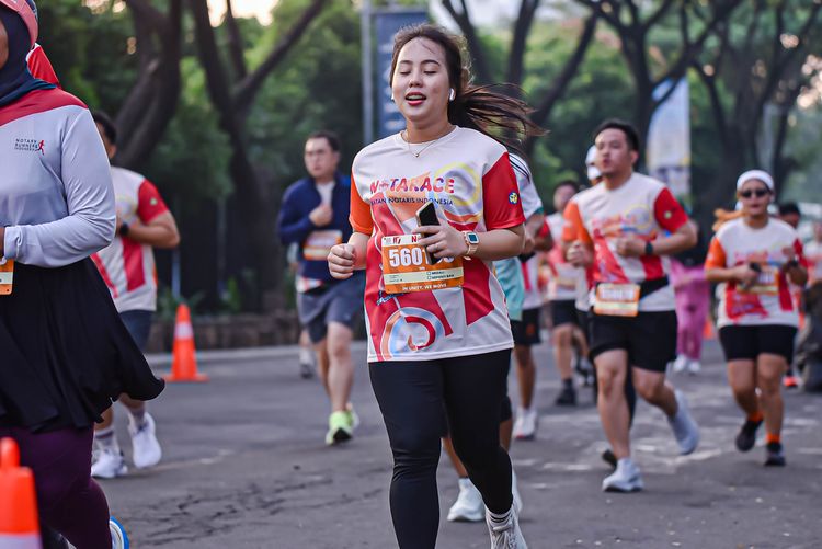 Race photo from NOTARACE 2025