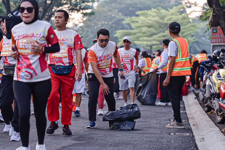 Race photo from NOTARACE 2025