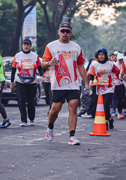 Race photo from NOTARACE 2025
