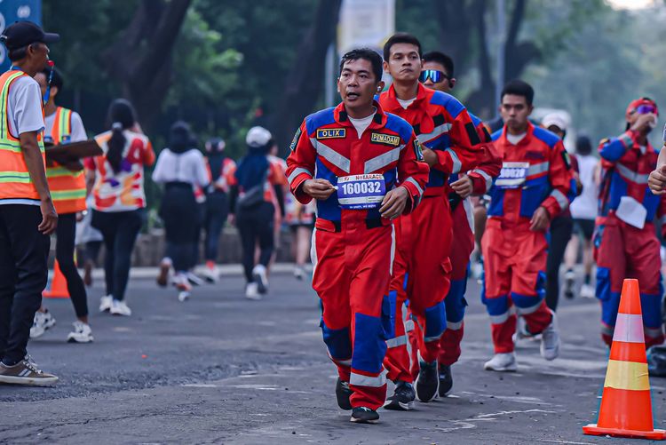 Race photo from NOTARACE 2025