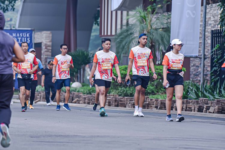 Race photo from NOTARACE 2025