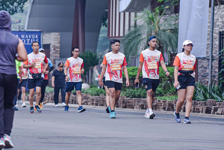 Race photo from NOTARACE 2025
