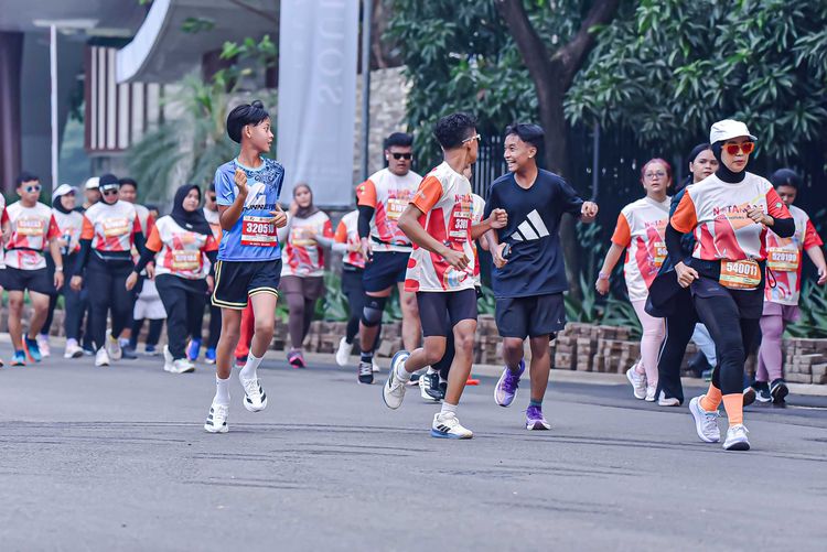 Race photo from NOTARACE 2025