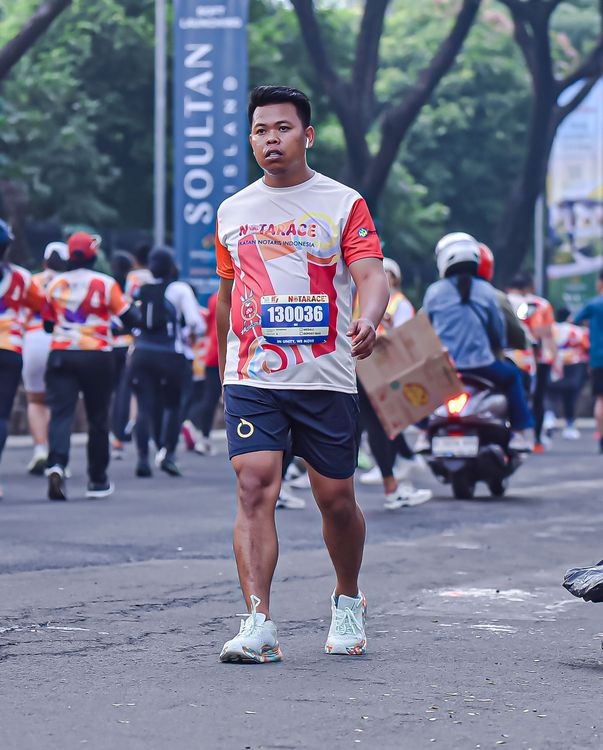 Race photo from NOTARACE 2025