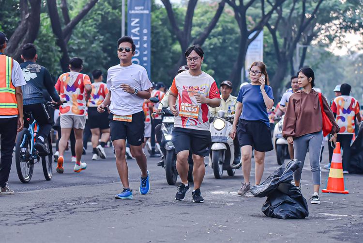Race photo from NOTARACE 2025