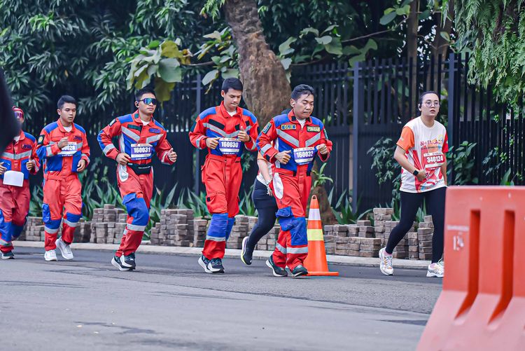 Race photo from NOTARACE 2025