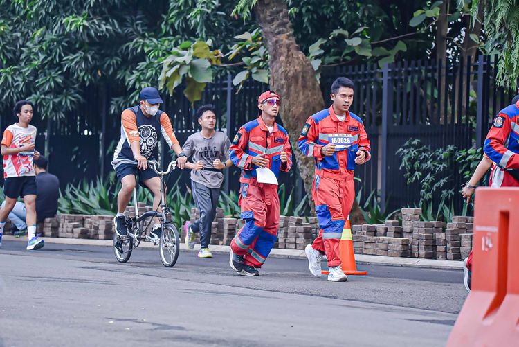 Race photo from NOTARACE 2025