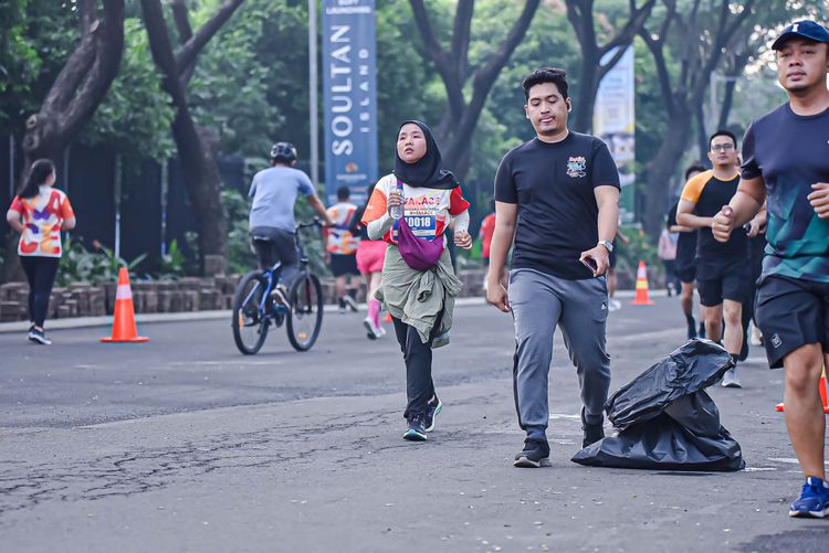 Race photo from NOTARACE 2025