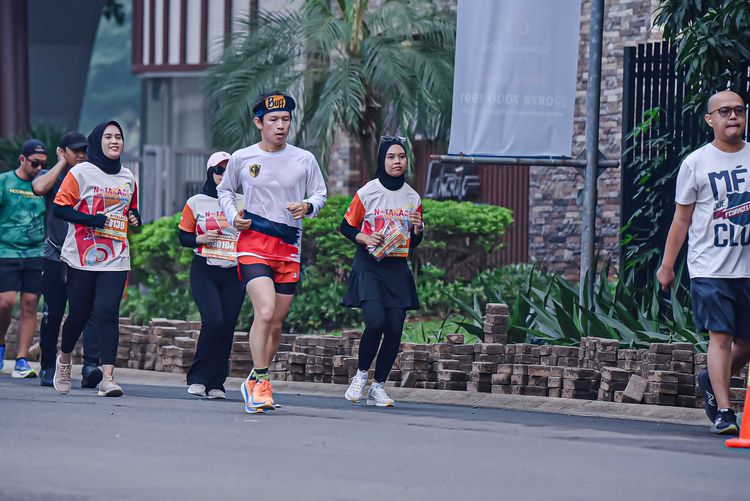 Race photo from NOTARACE 2025