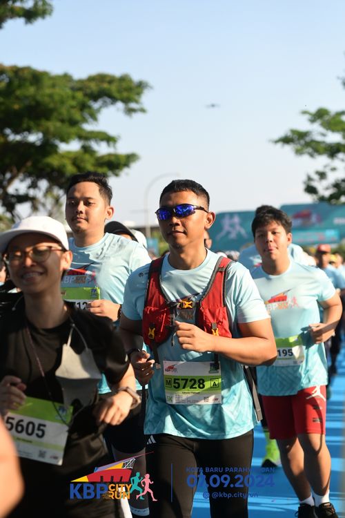 Race photo from KBP City Run 2024