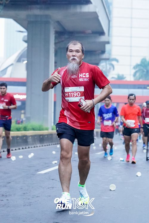 Race photo from ONE RUN 10 K