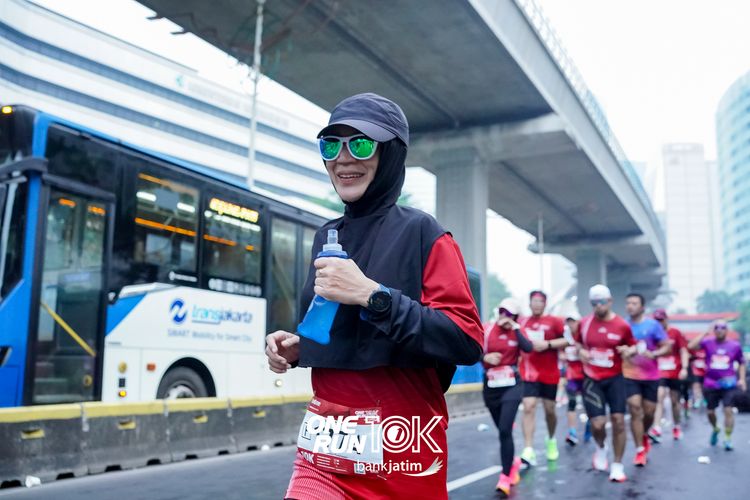 Race photo from ONE RUN 10 K