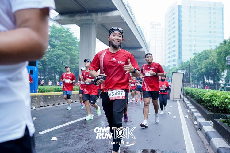 Race photo from ONE RUN 10 K