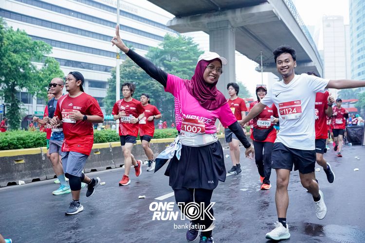 Race photo from ONE RUN 10 K